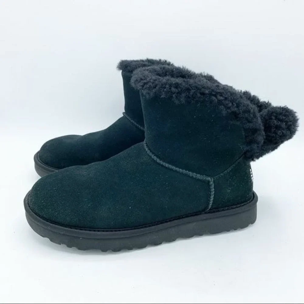 UGG women classic